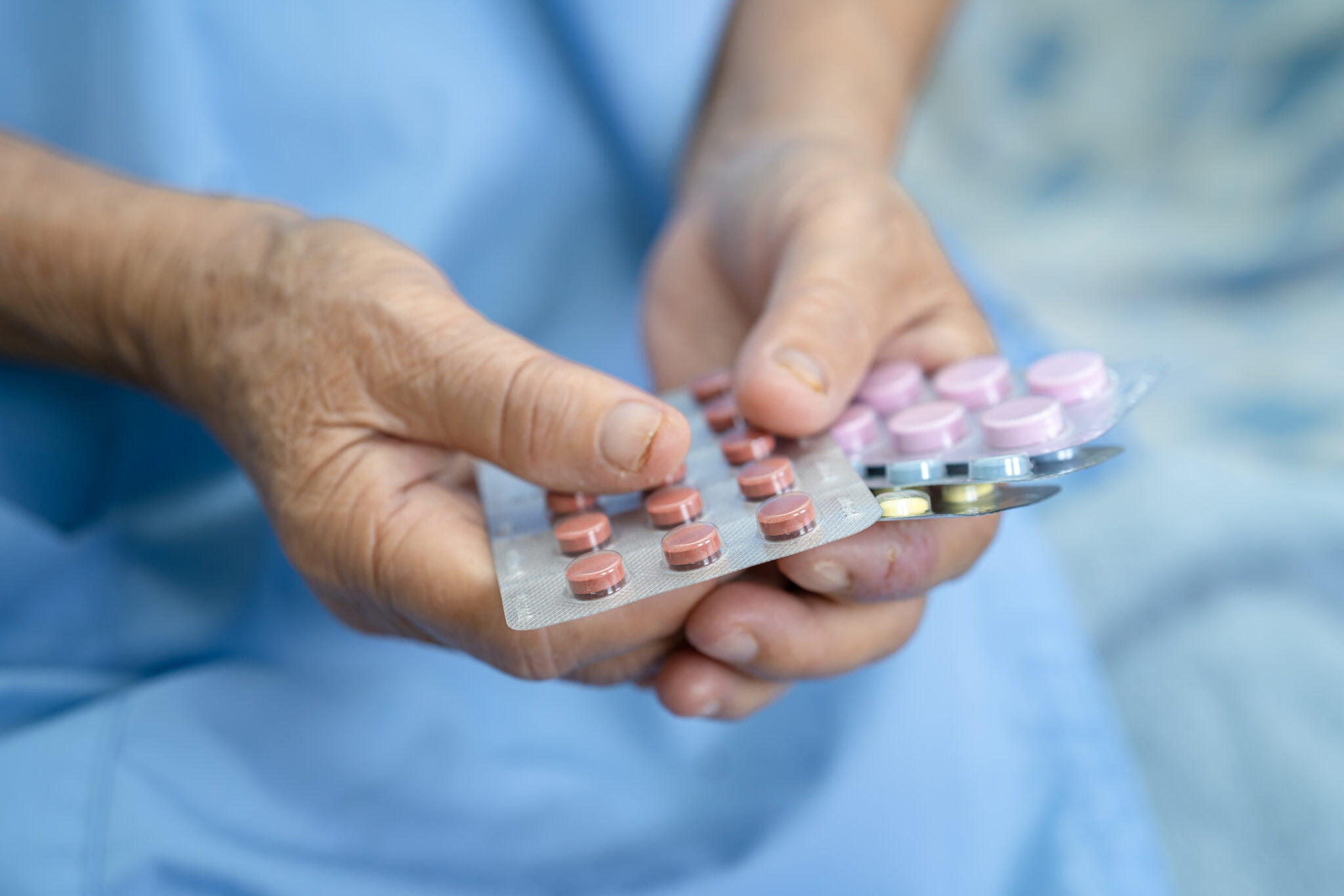 ¿Qué Hacer Con Los Medicamentos Caducos En Mi Farmacia, Clínica U ...